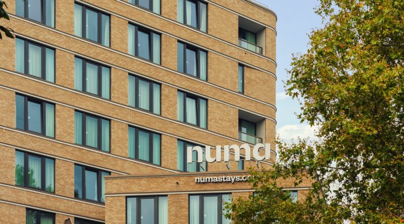 NUMA signs units Germany