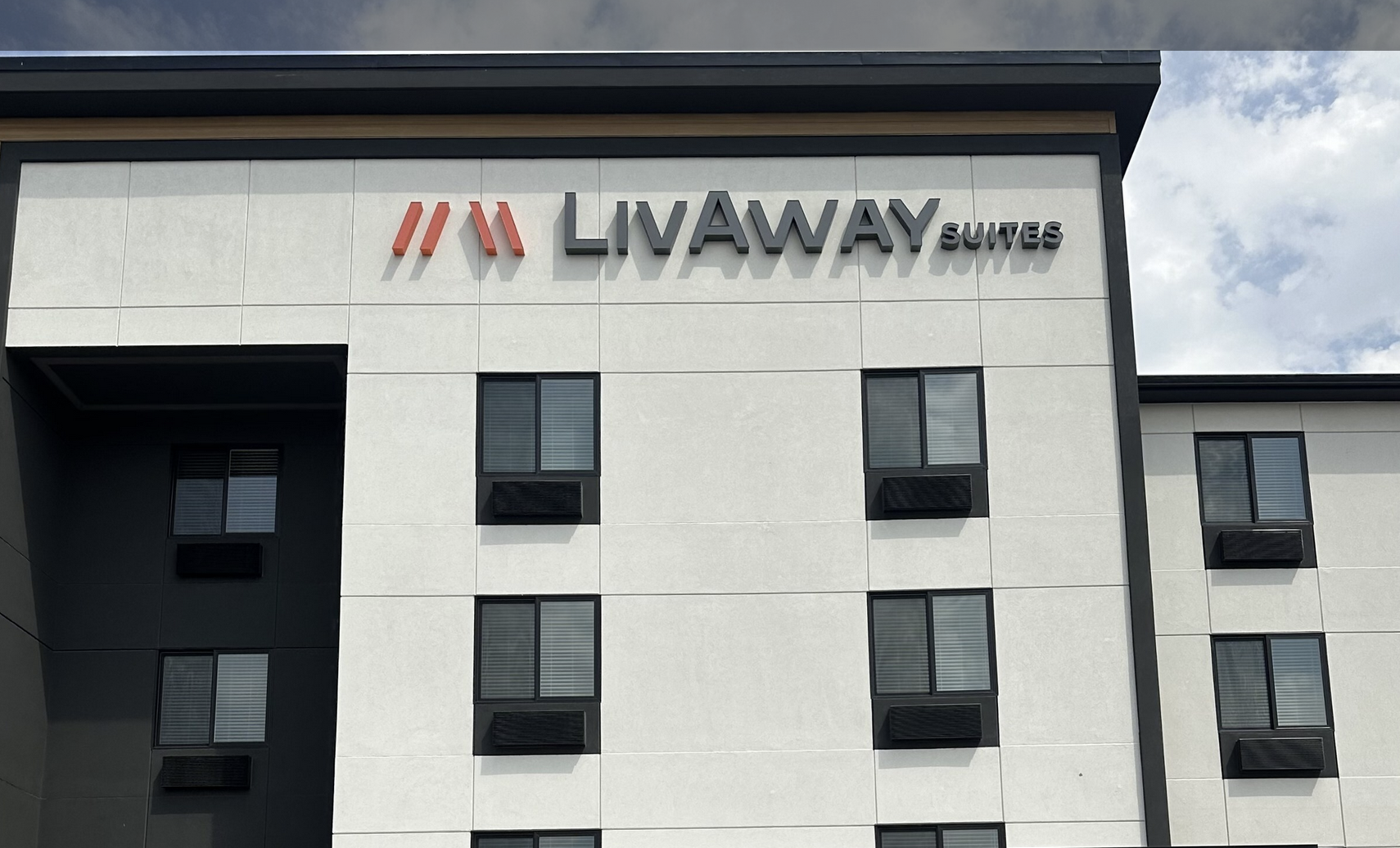 LivAway Suites