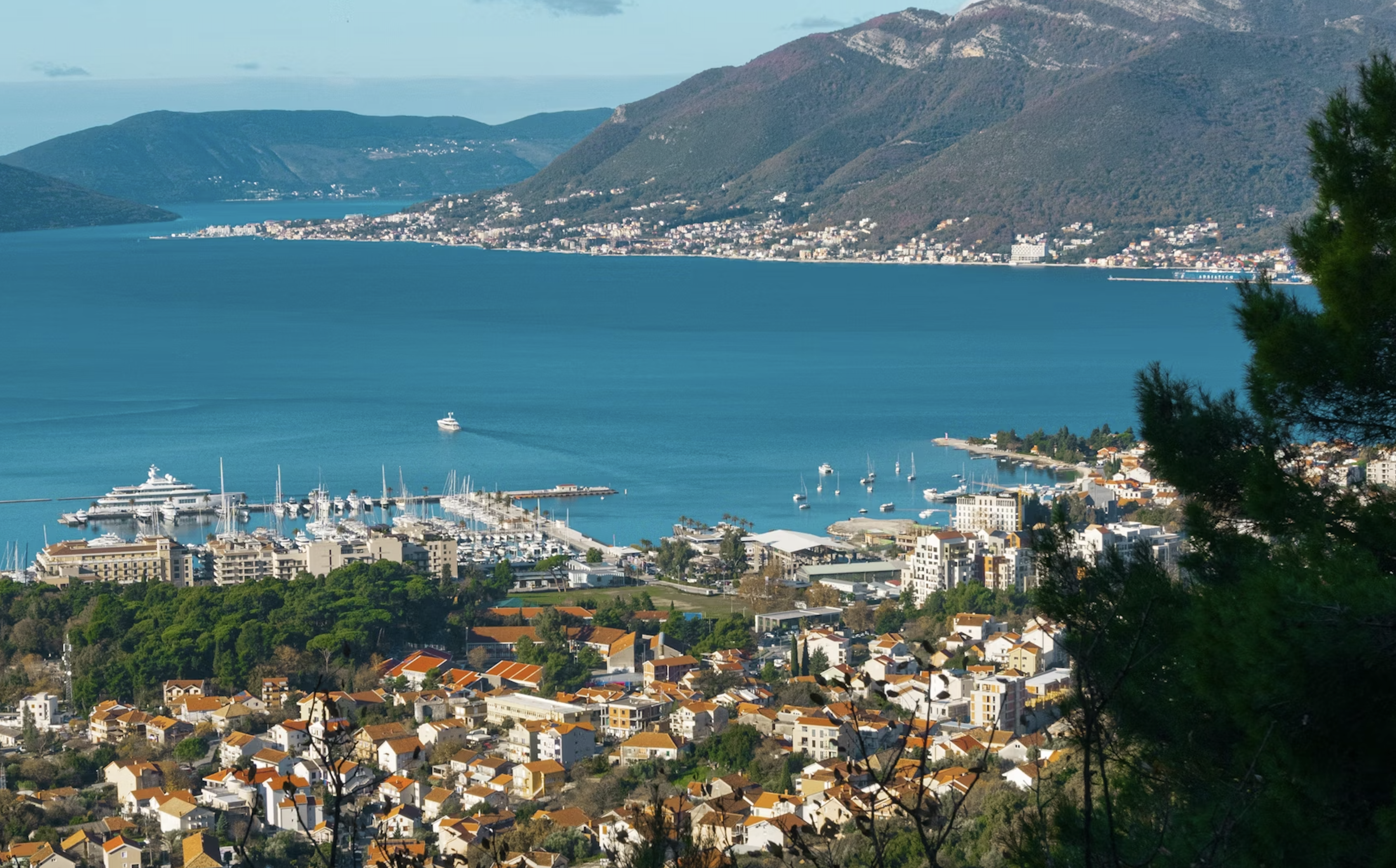 Radisson signs hotel and residences in Tivat