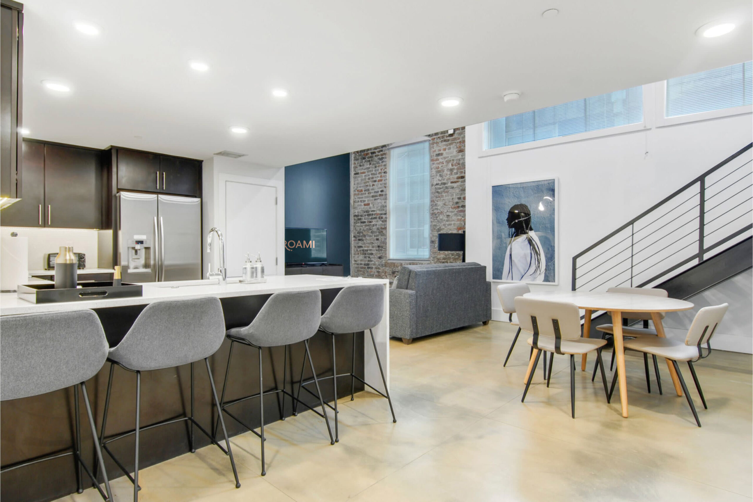 CozySuites acquires Roami for US expansion