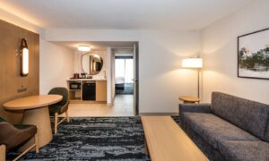 Embassy Suites completes multimillion-dollar renovation in Minneapolis