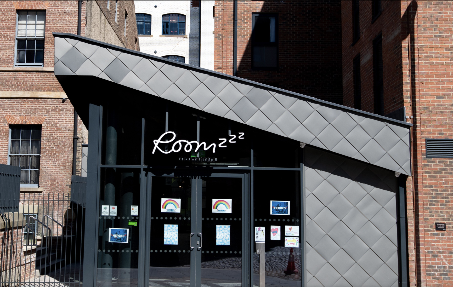 Roomzzz Aparthotels raises record £60,500 through annual campaign